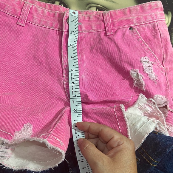 ⚫️Pink Hot Denim Shorts. Size - 30 - Picture 9 of 10
